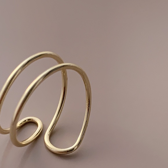 Minimalist Midi Ring | 14k Gold Plated - Picture 4 of 8
